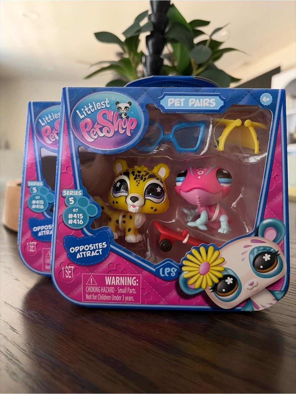 Littlest Pet Shop Yellow Leopard & Pink Frog Pet Pairs #415 & 416